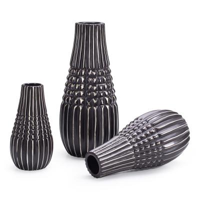 China New Minimalist GuYao Home Decor Style Ceramic Vase Ginger Ceramic Vase for sale