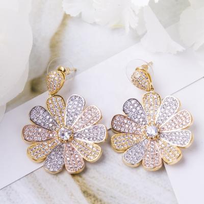 China FASHIONABLE Doris Copper Material Earrings Big Drop Earrings for sale