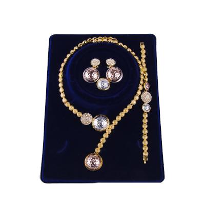 China FASHIONABLE High Quality Wedding Jewelry Sets Bridal Dubai Necklace Earring Sets for sale