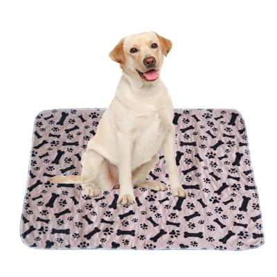 China Durable Waterproof Pet Training Mat Washable PVC Material Puppy Pee Pads Dog Cat Whelping Pads For Bed Sofa Mattress Protector for sale