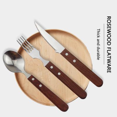 Cina Wholesale Sustainable Rosewood 3PCS Handle Reusable Cutlery Set Dinner Spoons Forks And Knife Bamboo Flatware in vendita