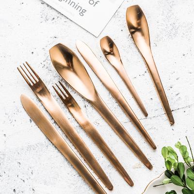 Chine High Quality Viable Stainless Steel Matte Rose Gold Flatware Western Food Tool Spoon Fork Set Dinner Knife à vendre