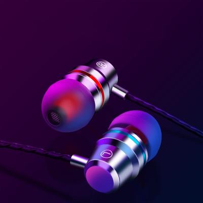 China In-ear Wired Earbuds Headphones With Microphone In-ear Bass Earbuds Wired 3.5mm Stereo Gaming Headphones for sale