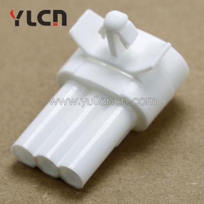 China Sumitomo Automotive 3 Pin Male Connector 6187-3281 for sale