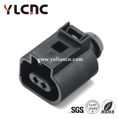 China Housing For Terminals YLCNC Delphi 2p Waterproof Connector 1.5mm Wire Connectors DJ7025A-1.5-21 for sale