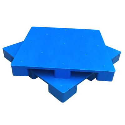 China Warehouse Eco-friendly Wholesale Flatbed Supermarket Shovel Pallet Forklift Stain Pallet Moisture Proof Plastic Pallet for sale