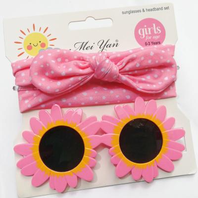 China 2pcs/set high quality kids sunflower headband fashion baby sunglasses pink set cute anti-ultraviolet frame wholesale cute sunglasses for sale