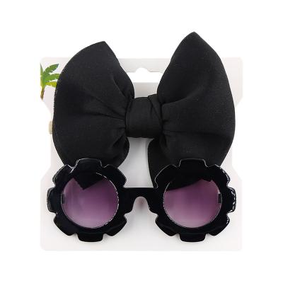 China Wholesale 2pcs/set Daily Life Baby Headband Kids Cute Flower Anti-ultraviolet Sunglasses Bow Headband Set Baby Hair Accessories for sale