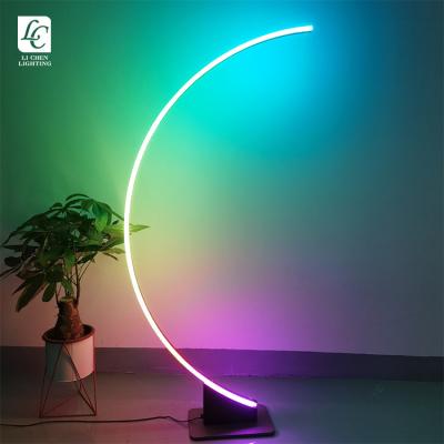 China Modern Indoor Home Black RGB LED Living Room Bedroom Decoration New Product White Modern Floor Light for sale