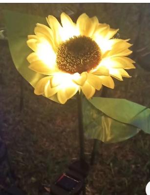 China LED Sunflower Solar light, with a glowing top, an integrated solar panel and battery，15*70CM 0.6W 600mAh12~16 hours for sale