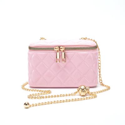 China Mini Jelly Chain Bag Convenient Portable Crossbody Tassel Ribbed Striped Cross - Body Shoulder Bag for sale