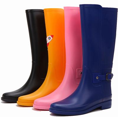 China Fashion Trend Manufacturer Women PVC Tall Wellington Boots Clear Transparent High Rubber Boots Knee Thigh High Rubber Boots Plastic Rain Boots For Lady for sale