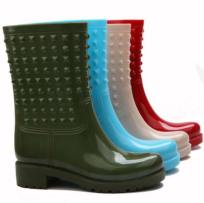 China Fashion Trend Manufacturer Ladies Work Garden Half Tube Medium Studs PVC Rain Boots Shoes Non Slip Outdoor Waterproof Rubber Boots Rain Boots FO for sale