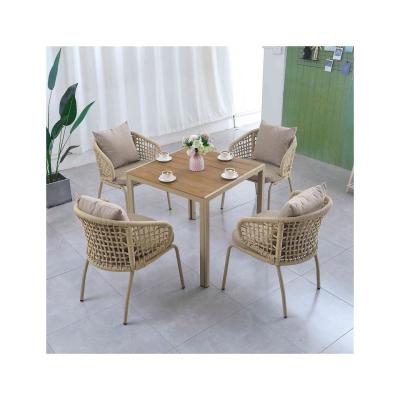 China NIET Gevouwen Design Tuin Buitenmeubilair Tafel en stoel Eetkamer Set met aangepaste kleur Te koop