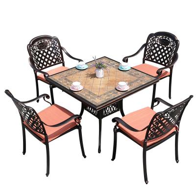 China Muebles de exterior Jardín de comedor Conjunto de aluminio fundido redondo con opciones personalizables en venta