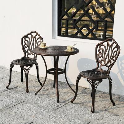 China Outdoor Garden Furniture Cast Aluminum Table and Chair Set for Comfortable Dining for sale