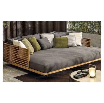 China Customized Sizes Outdoor Teak Bed Pool Furniture Solid Wood Daybed for Wood Patio Set for sale