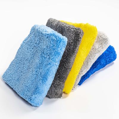 China Sustainable Popular Plush 550gsm Self Care Towel Fleece Microfiber Coral Towel For Car Drying for sale