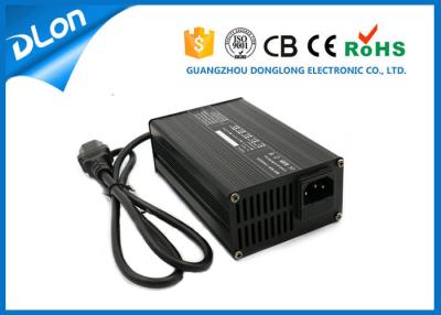 China cargador de batería elegante universal 12V/24V/36V/48V para el e-barrendero/la vespa en venta