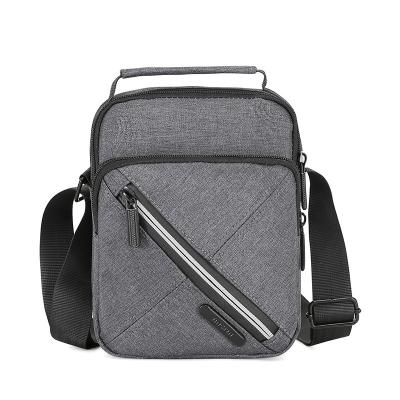 China High Quality Low MOQ Customized Sport Fashion Style Messenger Crossbody Bag Men Custom Shoulder Bag for sale