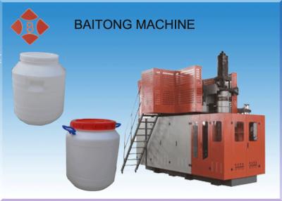 China Large Volume Plastic Barrels Screw Heating Extruding Automatic Blow Molding Machine With Auto Deflashing for sale