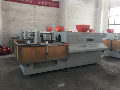 China Pe Plastic  Bottle Blow Molding Machine , Multi Station Side Blowing Bottle Making Equipment for sale