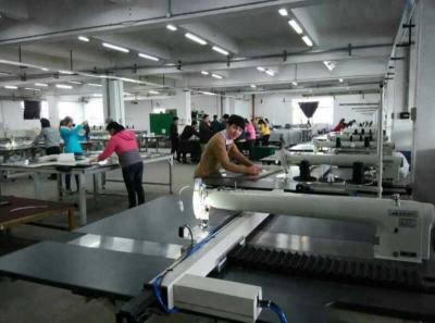 China De textielindustrie Naaimachine/Industriële Enige Naald Naaimachine met Energie - besparingsmotor Te koop