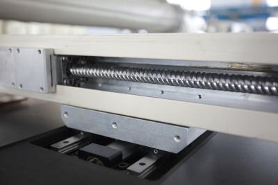 Κίνα 3000RPM CNC προτύπων ράβοντας μηχανή για Placket που ανοίγει/βελονιά τρεκλίσματος μη που σιδερώνει προς πώληση