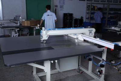 China Máquina de costura esperta do molde com a tela digital de um controle inteligente de 10,4 polegadas à venda