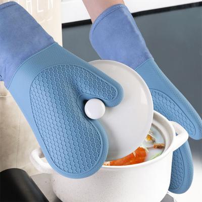 China Premium Heat Resistant 13 Inch Traditional Silicone Kitchen Baking Oven Gloves Professional For Baking for sale