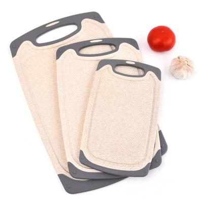 China Sustainable Wheat Straw Plastic Cutting Board 3 Pieces Non Stick Chopper Set For Food Cutting for sale