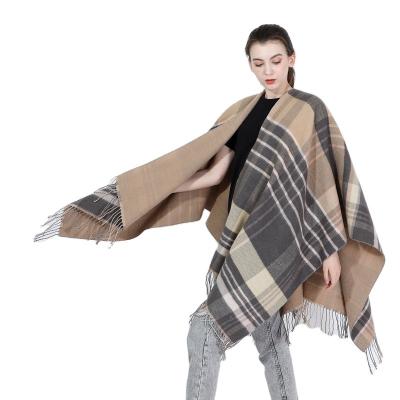 China 2022 winter stylish American European and American fashion street ponchos peruanos shawl coat factory direct sales thick customization for sale