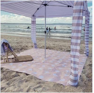 China With centre eyelet (4cm) 2022 Custom print underside phone pocket beach mat water-resistant outdoor polyester canvas center hole blanket with UV coating for sale