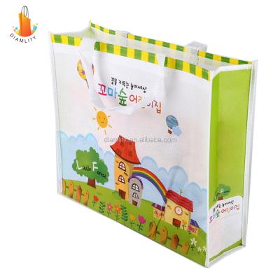 China Recycled Reusable Wholesale Cute Laminated Non Woven Gift Shopping Bag for sale