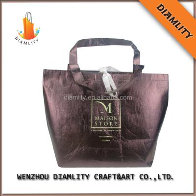 China Recyclable High Quality Laminated Metallic Nonwoven Gift Bag for sale