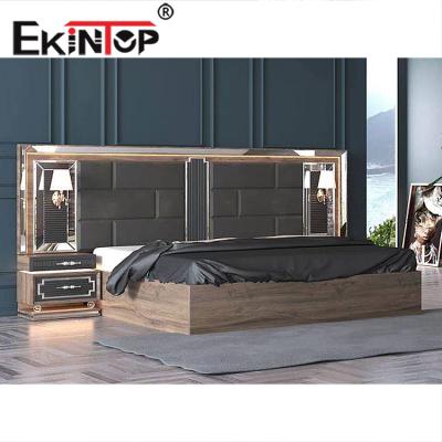 China New Design Ekintop Hot Sale Italian Bed Customized Modern Queen Platform Bed for sale