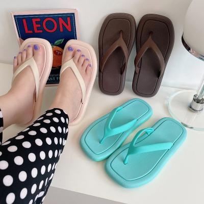 China Fashion Trend Simple OEM Flip Flop Sandals Flat Outer Beach Shoes Women's Shoes for sale