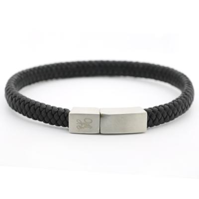 China Fashion TRENDY Charms Fitted Genuine Cowhide Braided Bracelets With Stainless Steel for sale