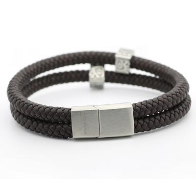 China Personalized Environmental Friendly Fashion Scare Leather Rope Bracelet Leather Jewelry With Metal Clasp for sale