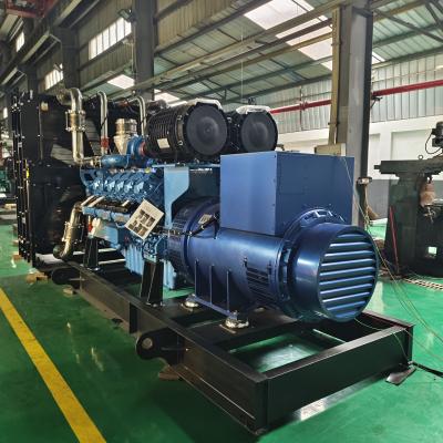 Chine Générateur diesel Cummins de 1000 kVA avec génération d'énergie magnétique permanente à haut rendement et performances fiables à vendre