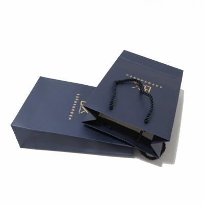 China Good Quality Friendly/Foldable/Customized Eco-friendly Foldable Dark Blue Jewelery Hot Selling Packaging Paper Bag for sale