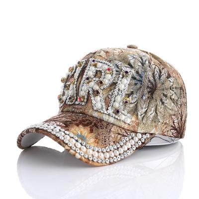 China New fashion COMMON lace outdoor sunshade with reflective cat eye diamond rainbow baseball cap classic hats for sale