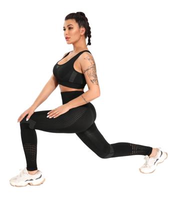 China Breathable Fashionable Comfortable Top Rated Sports Yoga Wear Set Gym Wear For Women for sale