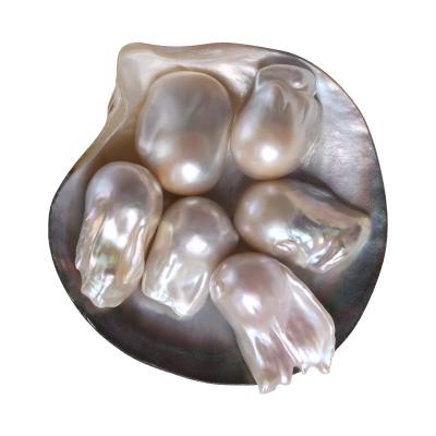 China Freshwater Pearl Loose Bead AAA Grade 15~19x20~30mm White Color Baroque Pearl Fireball Shape Natural Freshwater Pearl for sale