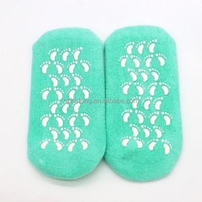 China Anti-slip gel silicone bumps hospital gel socks gel anti-split foot care socks for sale