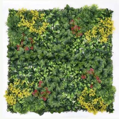 China Artificial Wall Grass Low Maintenance Long-Lasting Performance PE Material Square Shape for sale