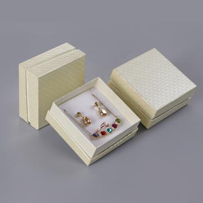 China Custom made newest logo personalized ecommerce packaging gift paper box for sale