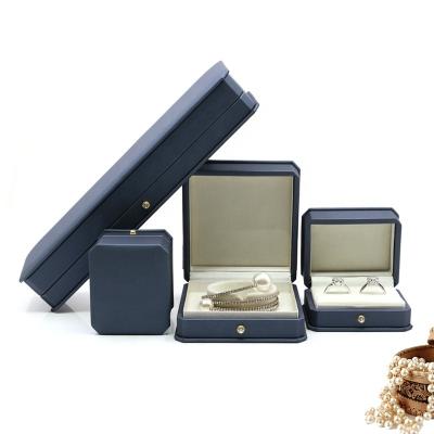 China Ring Factory PU Leather Jewelry Gift Packaging Box Set Wedding Leather Necklace Bracelet Custom Made Luxury for sale