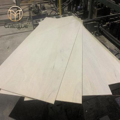 China Quality low formaldehyde wbp e1 e0 waterproof glue FSC eucalyptus boards price furniture wood plywood for sale