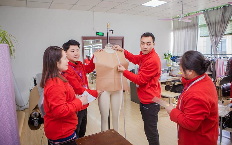 Geverifieerde leverancier in China: - Wuhan dolucky knitwears co.,ltd